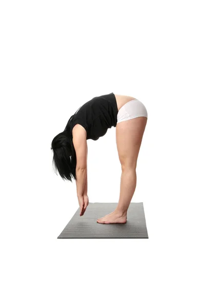 Corpulento donna formazione yoga — Foto Stock