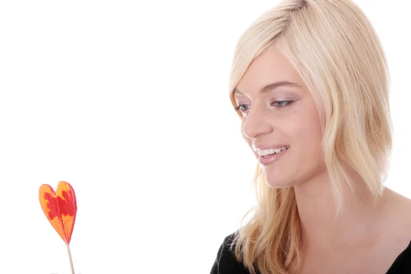 Tonårig Flicka Håller Röda Hjärtformade Lollipop Isolerade — Stockfoto