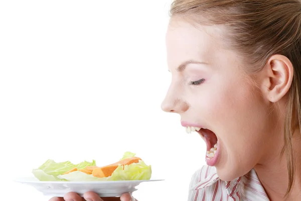 Mulher Comendo Sua Salada Isolada Fundo Branco — Fotografia de Stock