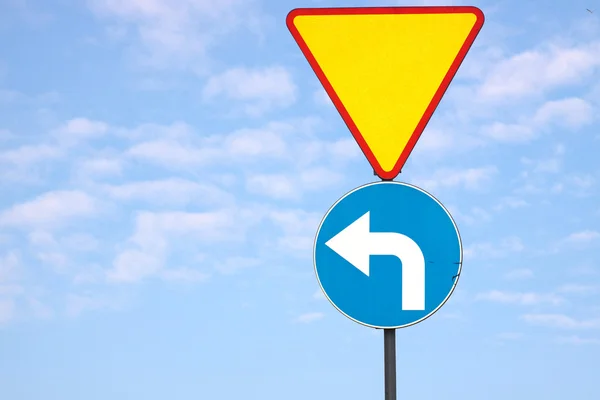 Triangle Traffic Sign Blue Sky Clouds Background — Stock Photo, Image