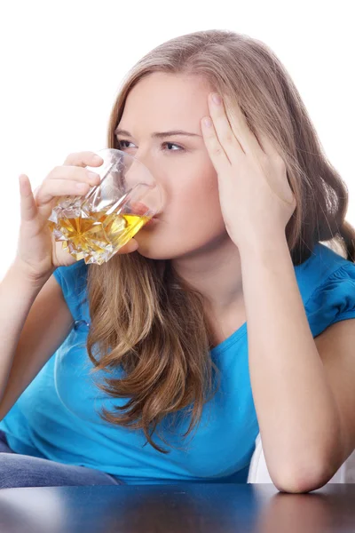 Yound Mooie Vrouw Depressie Alcohol Drinken — Stockfoto