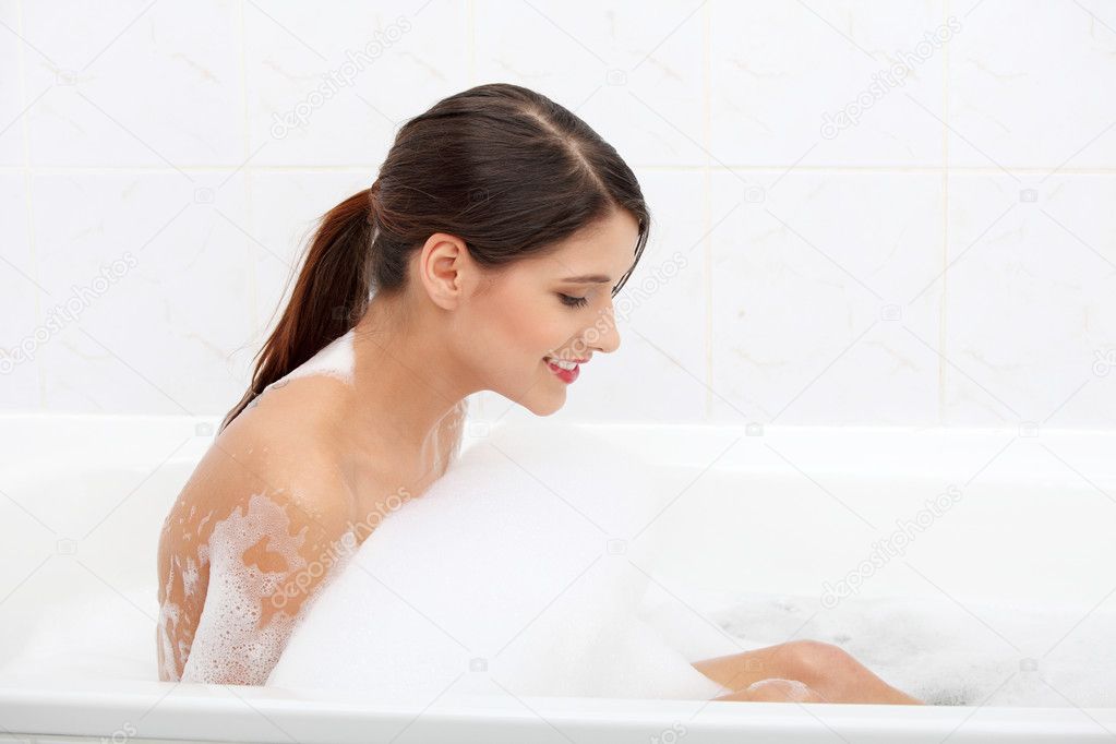 24,838 Woman Taking A Bath Stock Photos, High-Res Pictures, and Images -  Getty Images