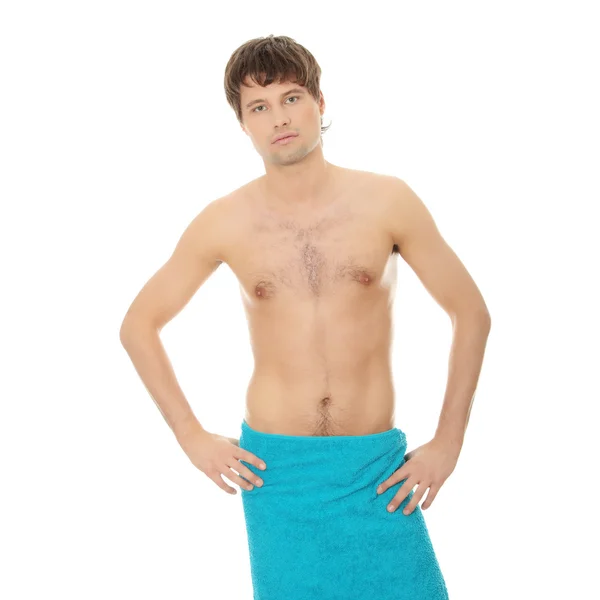 Knappe jongeman met de handdoek — Stockfoto
