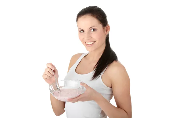 Frauen essen Joghurt — Stockfoto