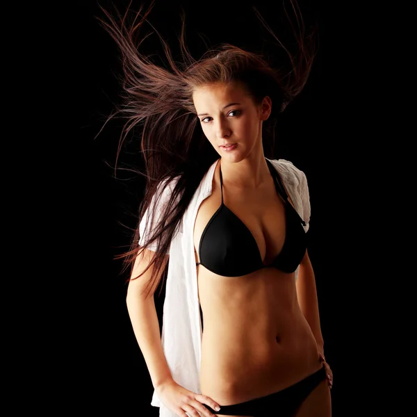 Nő pózol bikiniben — Stock Fotó