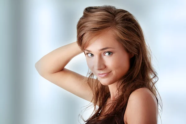 Young smiling woman. — Stock Photo, Image