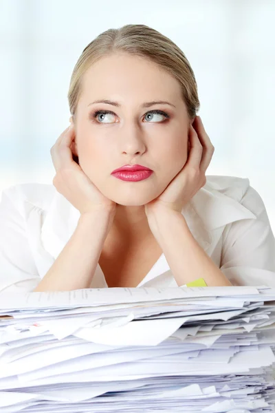 Mujer de negocios con exceso de trabajo —  Fotos de Stock