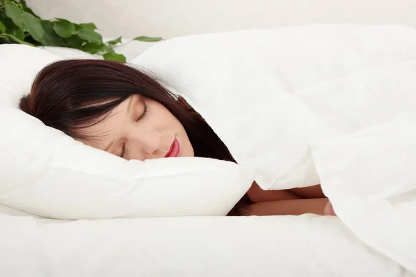 Young woman sleeping — Stock Photo, Image