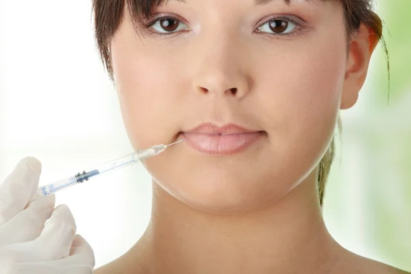 Woman getting botox injection — Stock Photo, Image