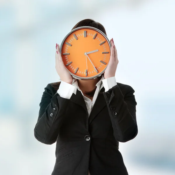 Empresária com relógio — Fotografia de Stock