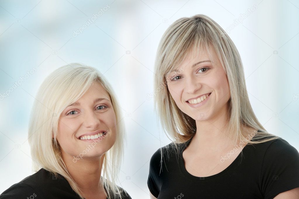 Portrait of two casual caucasian women — Stock Photo © piotr_marcinski ...