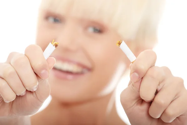 喫煙をやめる — ストック写真