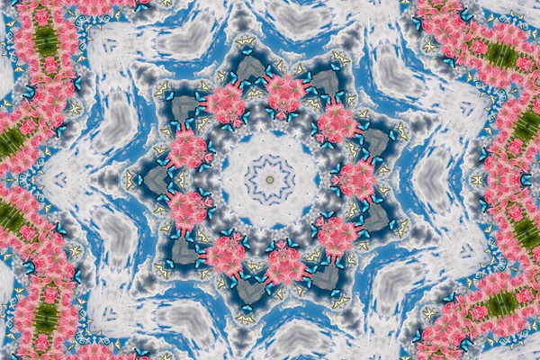 Kaleidoskop Komposition Aus Frühlingsblumen Und Schmetterlingen Vor Dem Wolkenverhangenen Himmel — Stockfoto