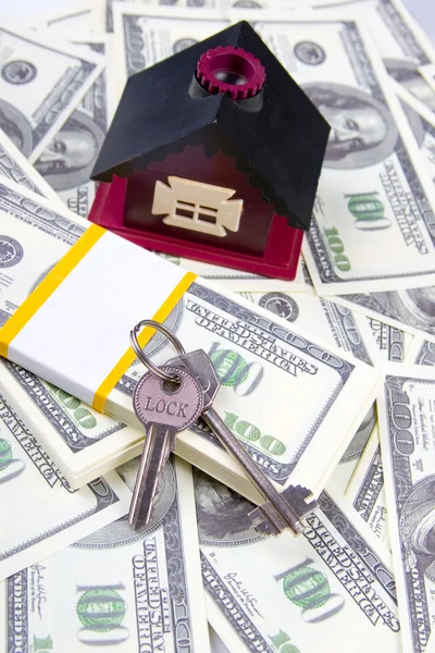 Haus Und Schlüssel Von Hundert Dollar Scheinen — Stockfoto
