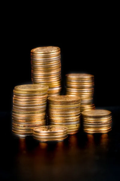 Montones Monedas Oro Sobre Fondo Negro — Foto de Stock