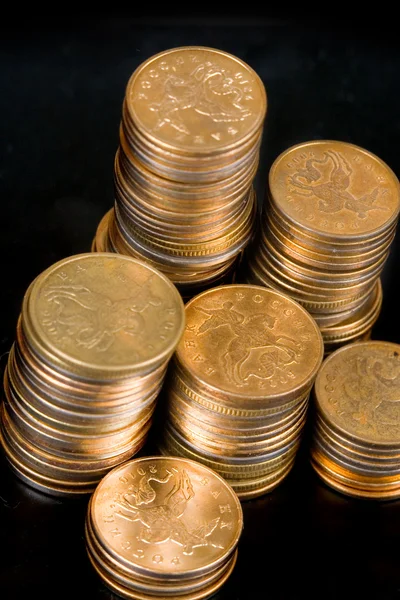 Montones Monedas Oro Sobre Fondo Negro — Foto de Stock