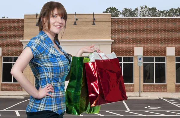Kadın alışveriş torbaları — Stok fotoğraf