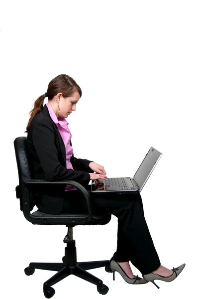 Una Hermosa Computadora Inteligente Joven Mujer Usando Ordenador Portátil — Foto de Stock