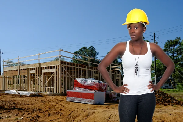 黒人女性のアフリカ系アメリカ人の建設労働者 — ストック写真