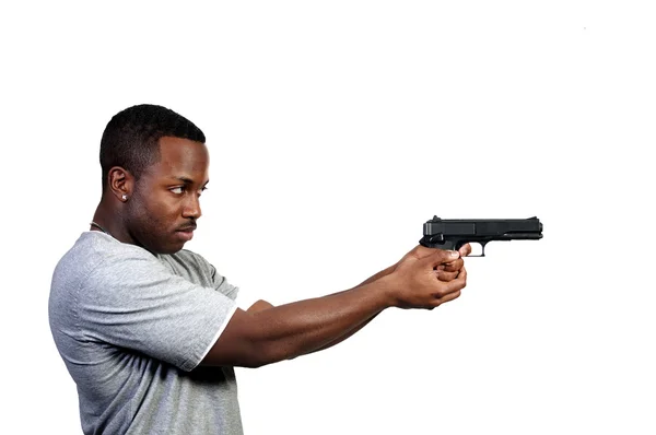 Ein Schwarzafrikanisch Amerikanischer Kriminalbeamter Bei Der Arbeit Mit Einer Waffe — Stockfoto