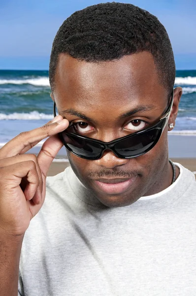 흑인 남자 선글라스 — 스톡 사진