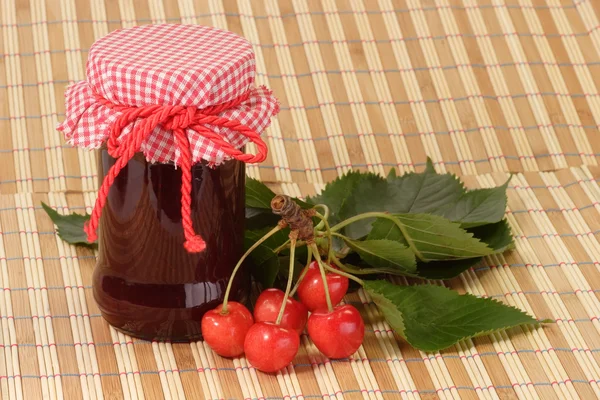 Marmellata di ciliegie — Foto Stock