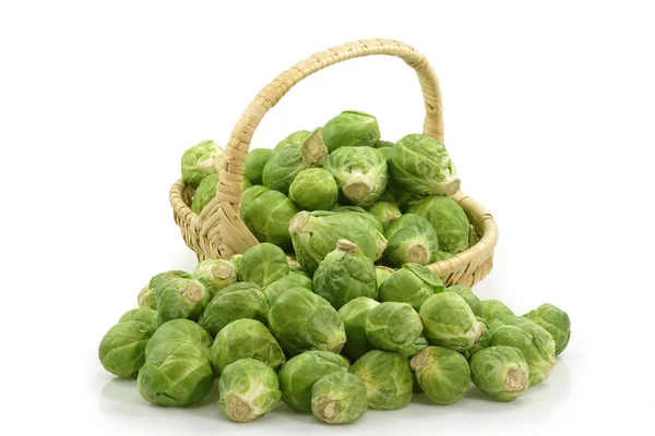 Brussels sprouts in a basket — Stock Photo, Image