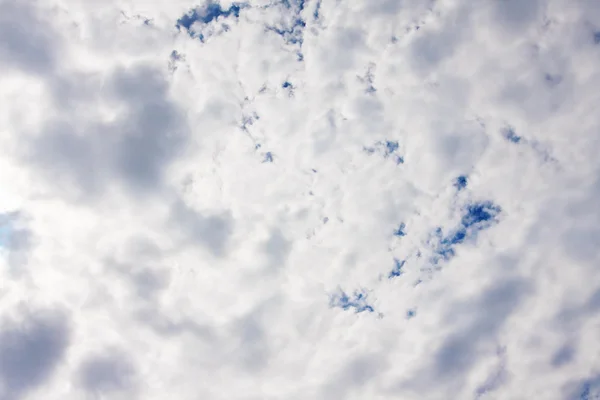 Cielo dramático con nubes de trueno —  Fotos de Stock