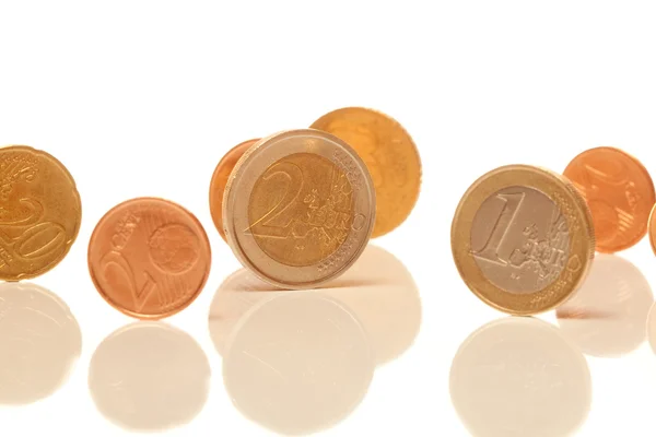 Beyaz Izole Arka Planda Euro Coins — Stok fotoğraf
