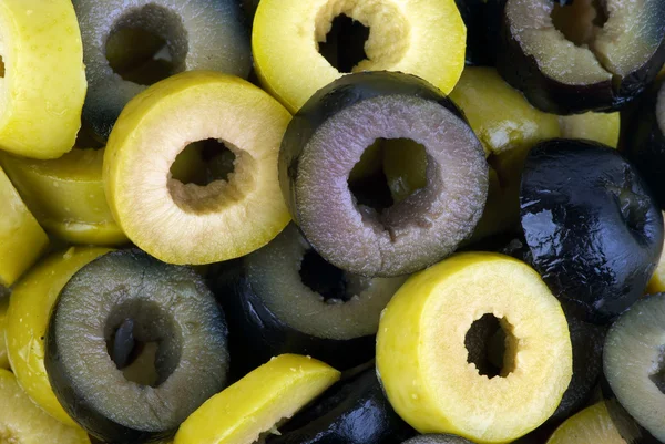 Sliced black and green olives — Stock Photo, Image