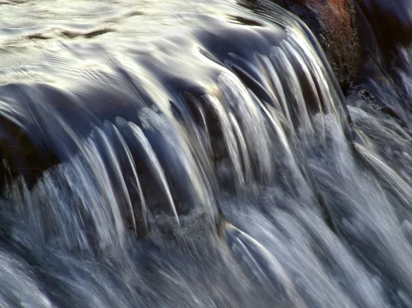 Płynącej Wody Otwarcia Migawki Rzeka Strumień — Zdjęcie stockowe