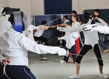 Retrato de atleta de deporte espada en formación