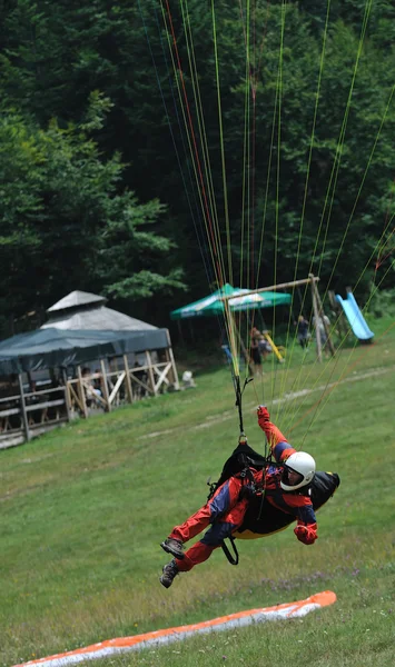 滑翔伞运动 — 图库照片