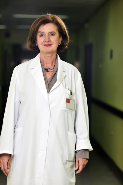 Medische vrouw portret — Stockfoto
