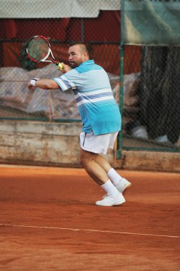 Tenis adam