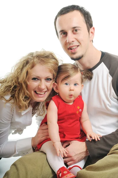 幸せな若い家族 — ストック写真