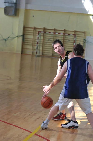 Basketbol düello — Stok fotoğraf