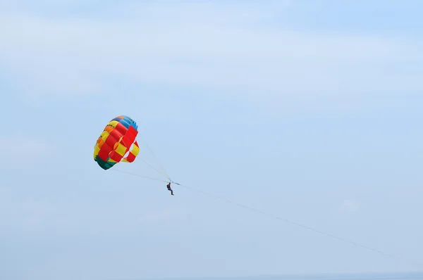Pihenhet a sky merülést sport szabadtéri — Stock Fotó