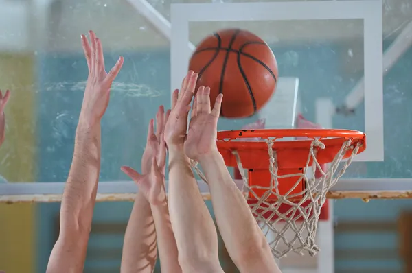 バスケット ボールの競争の概念 — ストック写真