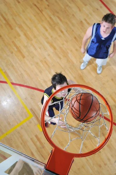 Pojedynek koszykówki — Zdjęcie stockowe