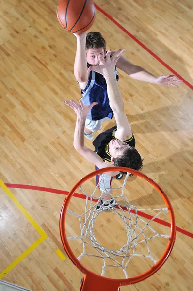 Duelo de baloncesto — Foto de Stock