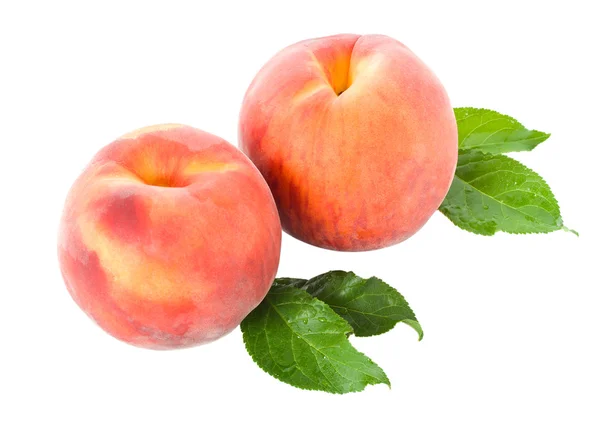 Peaches with leaves — Stock Photo, Image