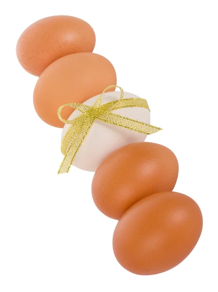 Ovos com decoração no meio — Fotografia de Stock