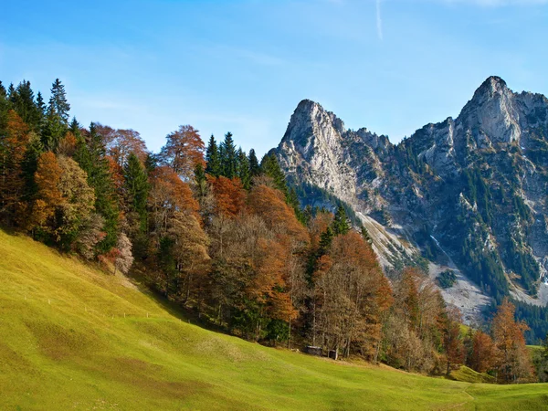 Pozdní podzim v Alpách — Stock fotografie