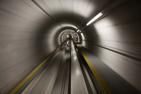 A través del túnel — Foto de Stock