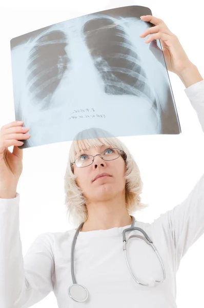 Arzt Betrachtet Röntgenbild Auf Weißem Hintergrund Stockfoto