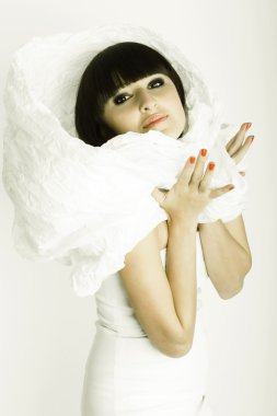 düz siyah saçlı kız