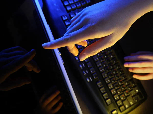 stock image Monitor, keyboard and hands