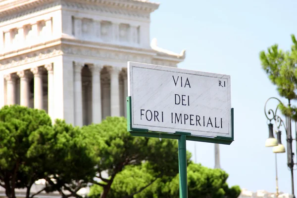 Street sign Fori Imperiali i Roma, Italia – stockfoto