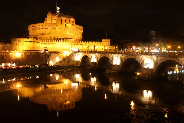 Castel sant' angelo gece, Roma, İtalya — Stok fotoğraf